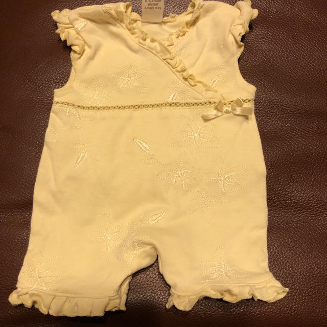 NEXT(ネクスト)のnext baby ロンパース 新生児より小さいサイズ 2.3kg 2枚セット キッズ/ベビー/マタニティのベビー服(~85cm)(ロンパース)の商品写真