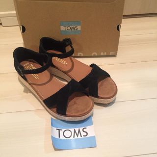 トムズ(TOMS)の【未使用☆送料込】TOMS サンダル 25.5(サンダル)