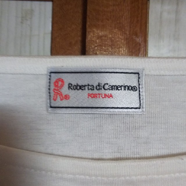 ROBERTA DI CAMERINO(ロベルタディカメリーノ)の新品❗️ロベルタ ディ カメリーノTシャツ👕2 レディースのトップス(Tシャツ(半袖/袖なし))の商品写真