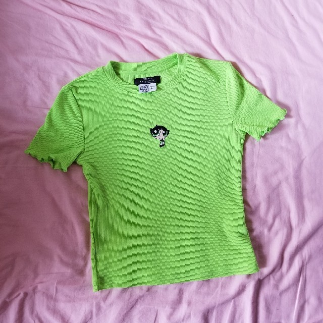 Bershka(ベルシュカ)の【新品】Bershka パワーパフガールズコラボ　T レディースのトップス(Tシャツ(半袖/袖なし))の商品写真
