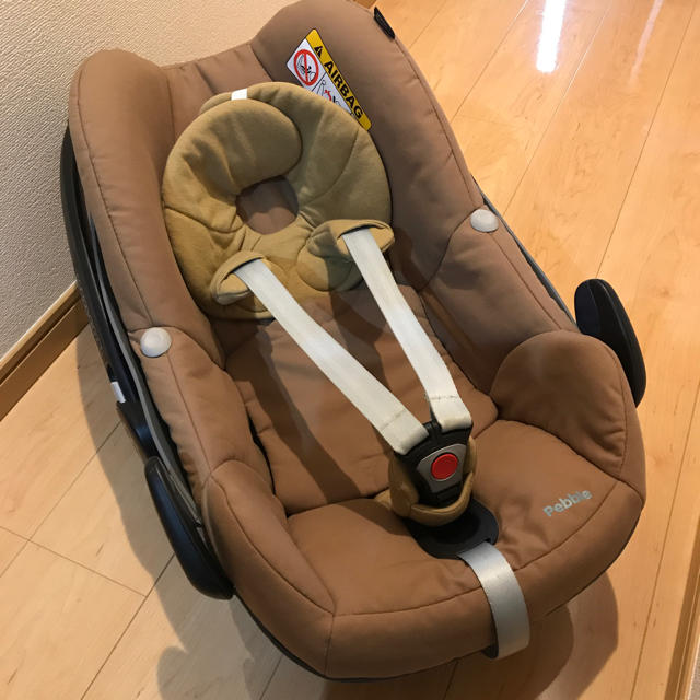 Maxi-Cosi(マキシコシ)のMAXI-COSI Pebble  キッズ/ベビー/マタニティの外出/移動用品(自動車用チャイルドシート本体)の商品写真