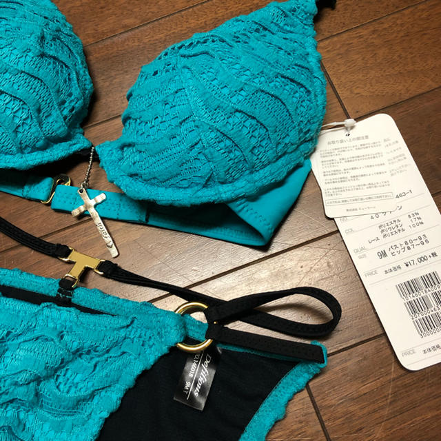 PEAK&PINE(ピークアンドパイン)のデフィリアス ビキニ  レディースの水着/浴衣(水着)の商品写真