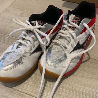 ミズノ(MIZUNO)のバドミントンシューズ★ミズノ(バドミントン)