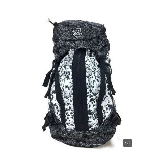 オニツカタイガーバックパック35L登山リュック_チャムスモンベルノースフェイス