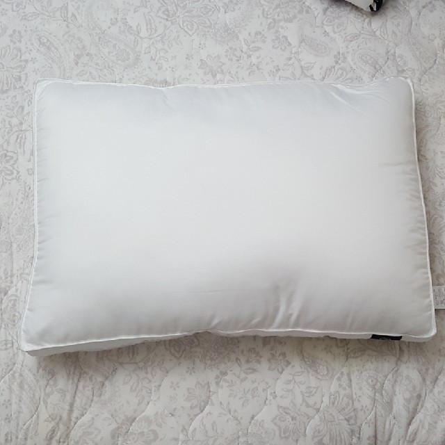 ニトリ - ニトリ ホテルスタイル 枕 70センチ×50センチの通販 by mimi's shop｜ニトリならラクマ