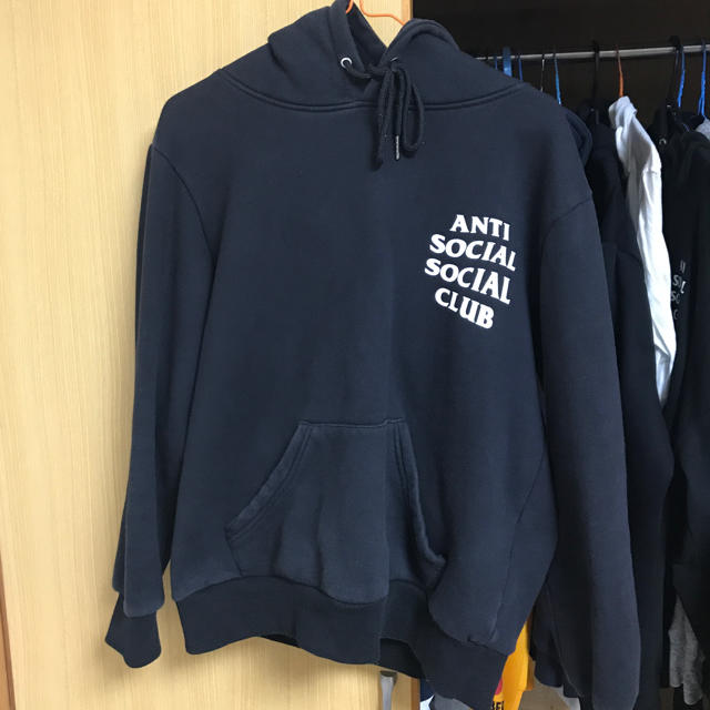 ANTI(アンチ)のANTI SOCIAL SOCIAL CLUB パーカー 黒 メンズのトップス(パーカー)の商品写真