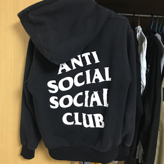 ANTI(アンチ)のANTI SOCIAL SOCIAL CLUB パーカー 黒 メンズのトップス(パーカー)の商品写真