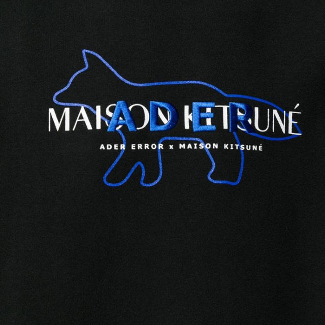 MAISON KITSUNE'(メゾンキツネ)の【新品】Mサイズ メゾンキツネ Adererror  ロゴ Tシャツ メンズのトップス(Tシャツ/カットソー(半袖/袖なし))の商品写真