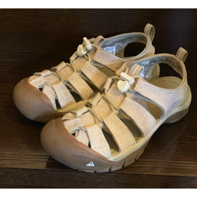 KEEN(キーン)のKEEN キーン サンダル W NEWPORT RETRO ニューポート レトロ レディースの靴/シューズ(サンダル)の商品写真