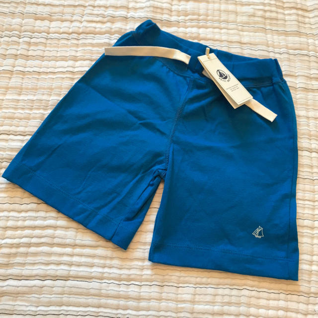 PETIT BATEAU(プチバトー)の☆プチバトー 19SS セール☆コットンショートパンツ ブルー 5a キッズ/ベビー/マタニティのキッズ服男の子用(90cm~)(パンツ/スパッツ)の商品写真