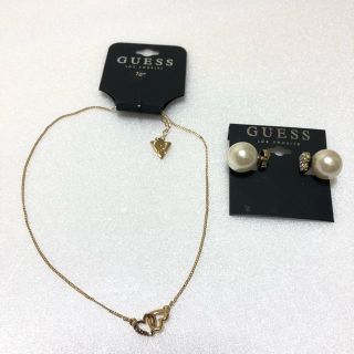 ゲス(GUESS)の夏休みセール GUESSダブルハートネックレス リバーシブルピアスセット(ネックレス)