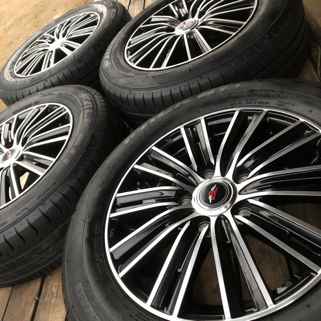 ☆美品15インチ☆人気デザイン☆バリ溝タイヤ付☆195/65R15☆ヴォクシー等