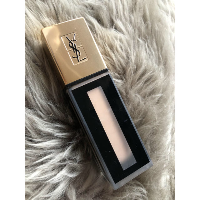 Yves Saint Laurent Beaute(イヴサンローランボーテ)のタンアンクルドポー リキッドファンデ コスメ/美容のベースメイク/化粧品(ファンデーション)の商品写真