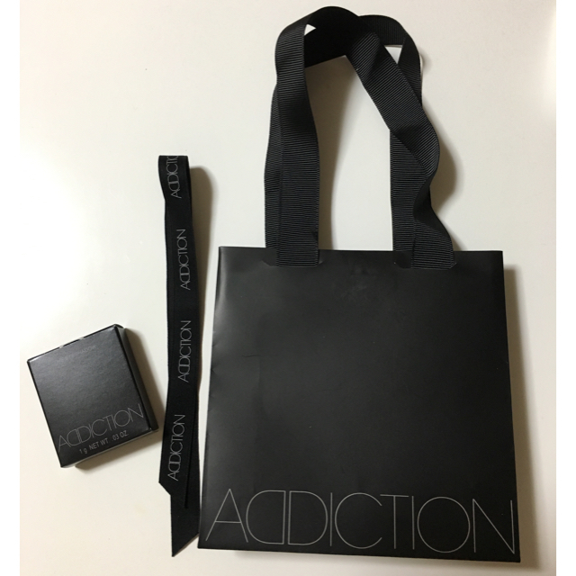 ADDICTION(アディクション)のADDICTION アディクション  紙袋  ショップ袋 レディースのバッグ(ショップ袋)の商品写真