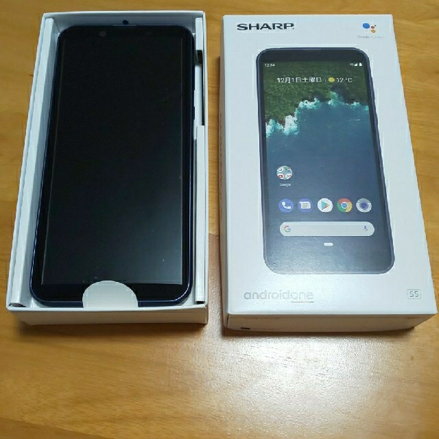 SHARP(シャープ)のAndroid One s5 スマホ/家電/カメラのスマートフォン/携帯電話(スマートフォン本体)の商品写真