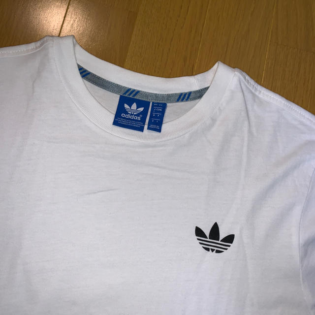 adidas(アディダス)の●adidas originals ポケットつきＴシャツ・大きめL メンズのトップス(Tシャツ/カットソー(半袖/袖なし))の商品写真