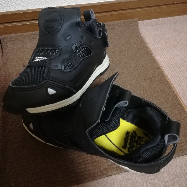 Reebok(リーボック)の☆値下げ☆Reebok☆スニーカー☆ キッズ/ベビー/マタニティのキッズ靴/シューズ(15cm~)(スニーカー)の商品写真