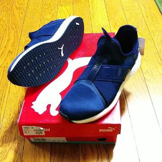 プーマ(PUMA)の【美品】プーマ スリッポン シューズ(スニーカー)