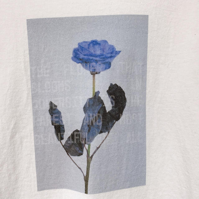 LAD MUSICIAN(ラッドミュージシャン)のFlowis Blue rose T (White) ロンT Tシャツ メンズのトップス(Tシャツ/カットソー(七分/長袖))の商品写真