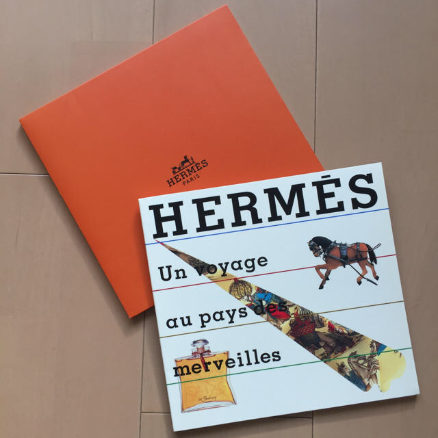 Hermes(エルメス)のエルメス  スカーフ カタログ 展示会図録  レディースのファッション小物(バンダナ/スカーフ)の商品写真