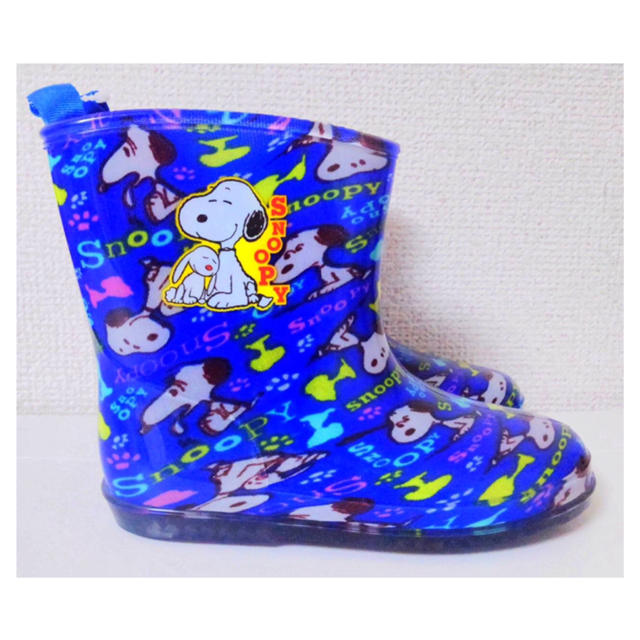 SNOOPY(スヌーピー)の【新品】レインブーツ 《スヌーピー》 キッズ 長靴 子供用長靴 BLUE 青 キッズ/ベビー/マタニティのキッズ靴/シューズ(15cm~)(長靴/レインシューズ)の商品写真