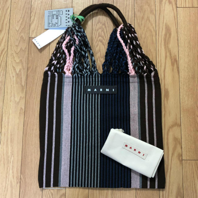 《MARNI》マルニフラワーカフェ ハンモックバック ブルー