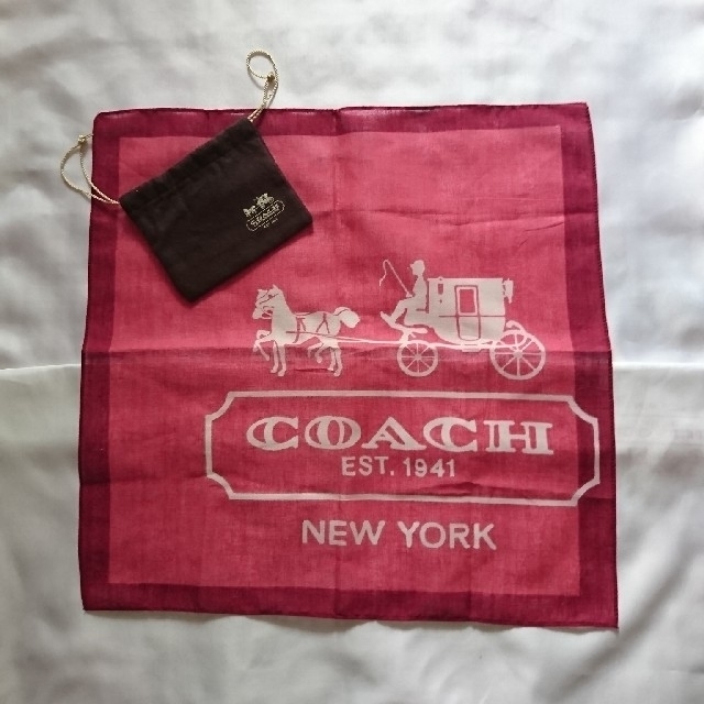 COACH(コーチ)の【新品・未使用】COACH ハンカチ&ミニポーチ 2点セット レディースのファッション小物(ポーチ)の商品写真