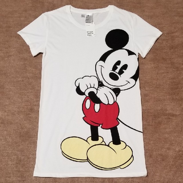 H&M(エイチアンドエム)のレディース　ロングTシャツ レディースのトップス(Tシャツ(半袖/袖なし))の商品写真