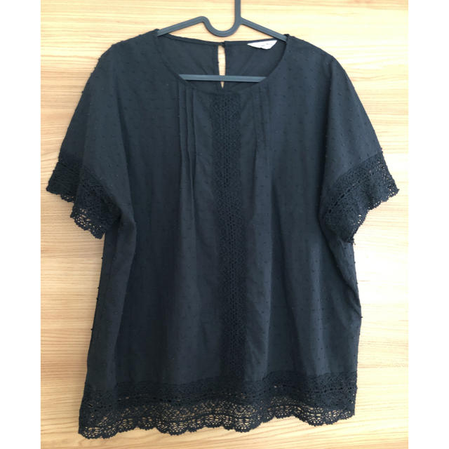 SM2(サマンサモスモス)の綿ドビーレースブラウス 黒 ブラック レディースのトップス(シャツ/ブラウス(半袖/袖なし))の商品写真