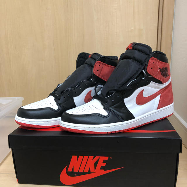 28,0 NIKE AIR JORDAN 1 track red