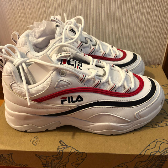 FILA Ray 厚底スニーカー