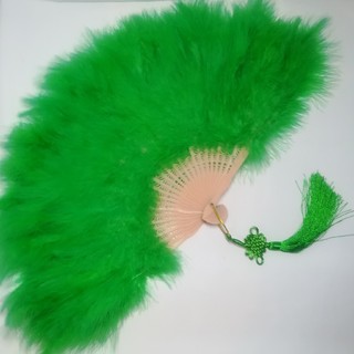 新品　特大羽扇子　ジュリアナ　大きな紐飾り付き　緑(小道具)