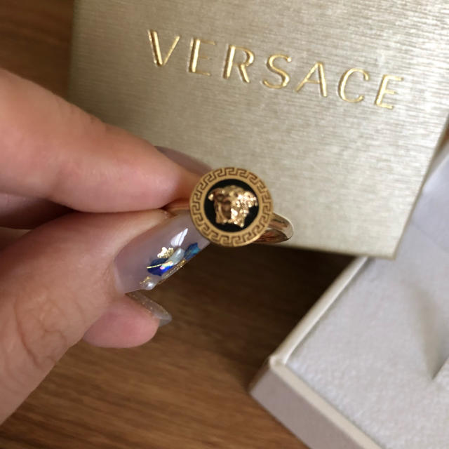 VERSACE(ヴェルサーチ)のVERSACE 指輪 メンズのアクセサリー(リング(指輪))の商品写真