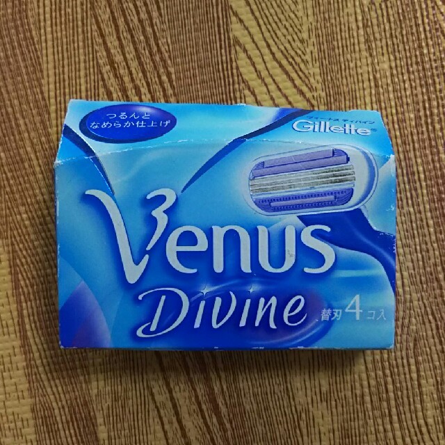 gilet(ジレ)のVenus divine 替刃 3個 コスメ/美容のボディケア(その他)の商品写真