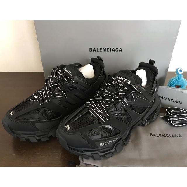 Balenciaga - 【新品】Balenciaga Track 38 ブラック