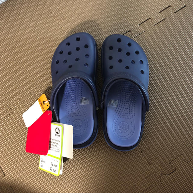 crocs(クロックス)のcrocs サンダル レディースの靴/シューズ(サンダル)の商品写真