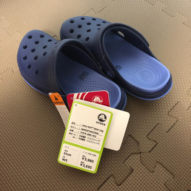 crocs(クロックス)のcrocs サンダル レディースの靴/シューズ(サンダル)の商品写真