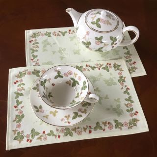 ウェッジウッド(WEDGWOOD)のウエッジウッド ティーマット グリーン2枚セット(テーブル用品)