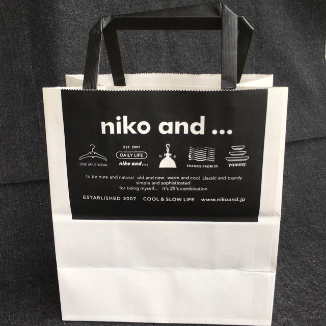 niko and...(ニコアンド)のniko and...  紙袋4枚セット レディースのバッグ(ショップ袋)の商品写真