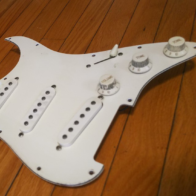 ストラトキャスター ピックアップ一式 楽器のギター(パーツ)の商品写真