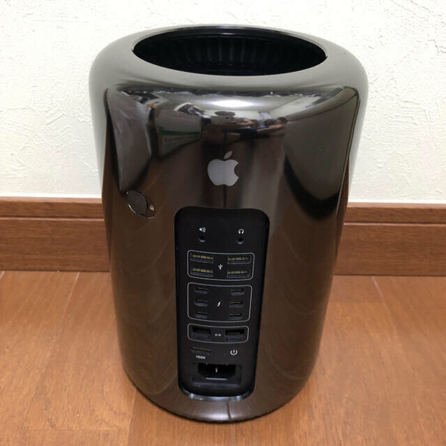 ムーミン様専用　Mac Pro 2013 12コア/64gb/2tb/D300 スマホ/家電/カメラのPC/タブレット(デスクトップ型PC)の商品写真