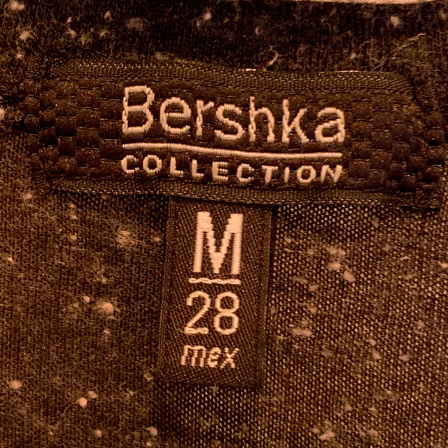 Bershka(ベルシュカ)のBershka Ｔシャツ レディースのトップス(Tシャツ(半袖/袖なし))の商品写真
