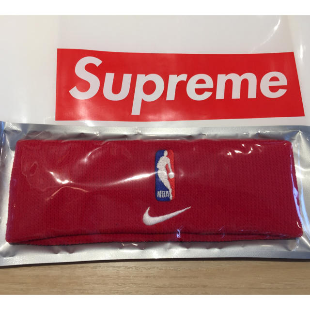 Supreme(シュプリーム)のSupreme Nike NBA Headband シュプリーム 赤  メンズのファッション小物(その他)の商品写真