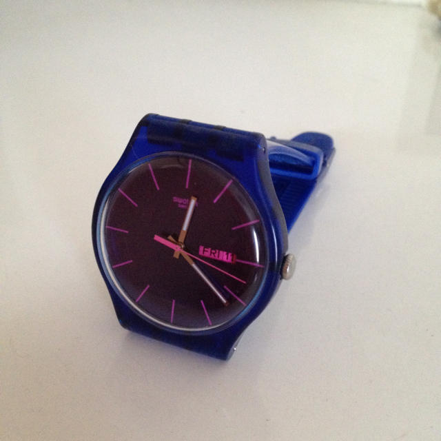 swatch(スウォッチ)のswhach 時計♡紺 レディースのファッション小物(腕時計)の商品写真