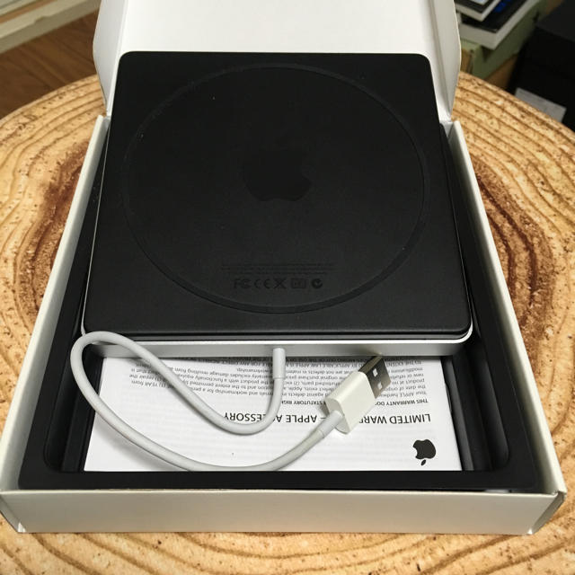 Apple(アップル)のmacbook superdrive スマホ/家電/カメラのPC/タブレット(PC周辺機器)の商品写真
