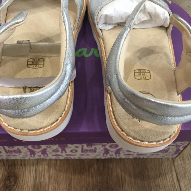 Clarks(クラークス)のClarksサンダル キッズ/ベビー/マタニティのキッズ靴/シューズ(15cm~)(サンダル)の商品写真