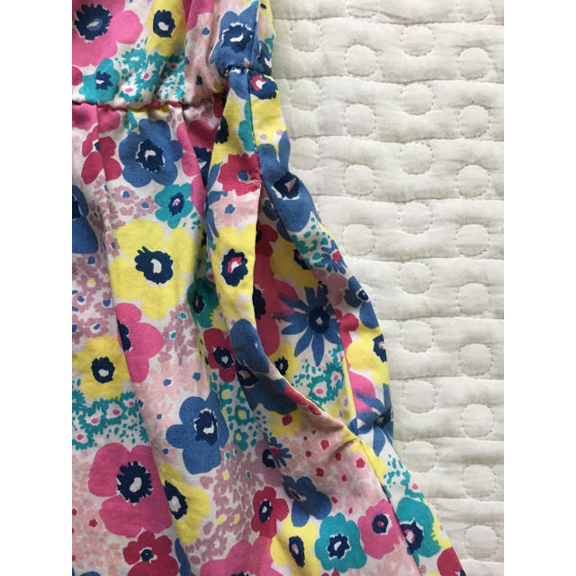 BeBe(ベベ)の✨新品✨ SLAP SLIP 花柄ワンピース 110 べべ キッズ/ベビー/マタニティのキッズ服女の子用(90cm~)(ワンピース)の商品写真