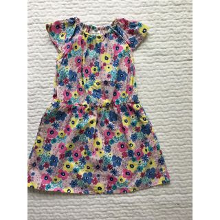 ベベ(BeBe)の✨新品✨ SLAP SLIP 花柄ワンピース 110 べべ(ワンピース)