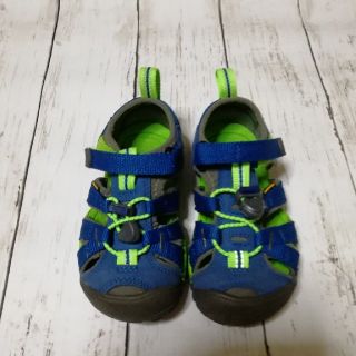 キーン(KEEN)のkeen 16センチ　水陸両用　キッズサンダル　爪先保護(アウトドアシューズ)