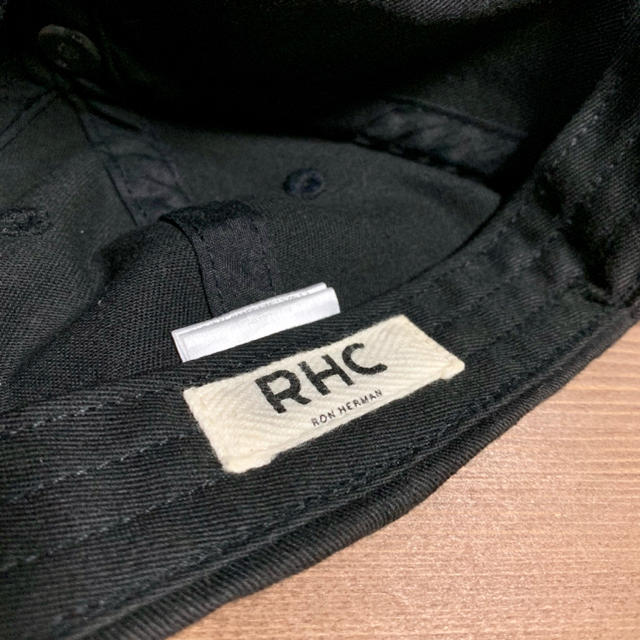 Ron Herman(ロンハーマン)のRHCオリジナルコットンツイル Rロゴ キャップ／RHC 川崎 OPEN記念限定 メンズの帽子(キャップ)の商品写真